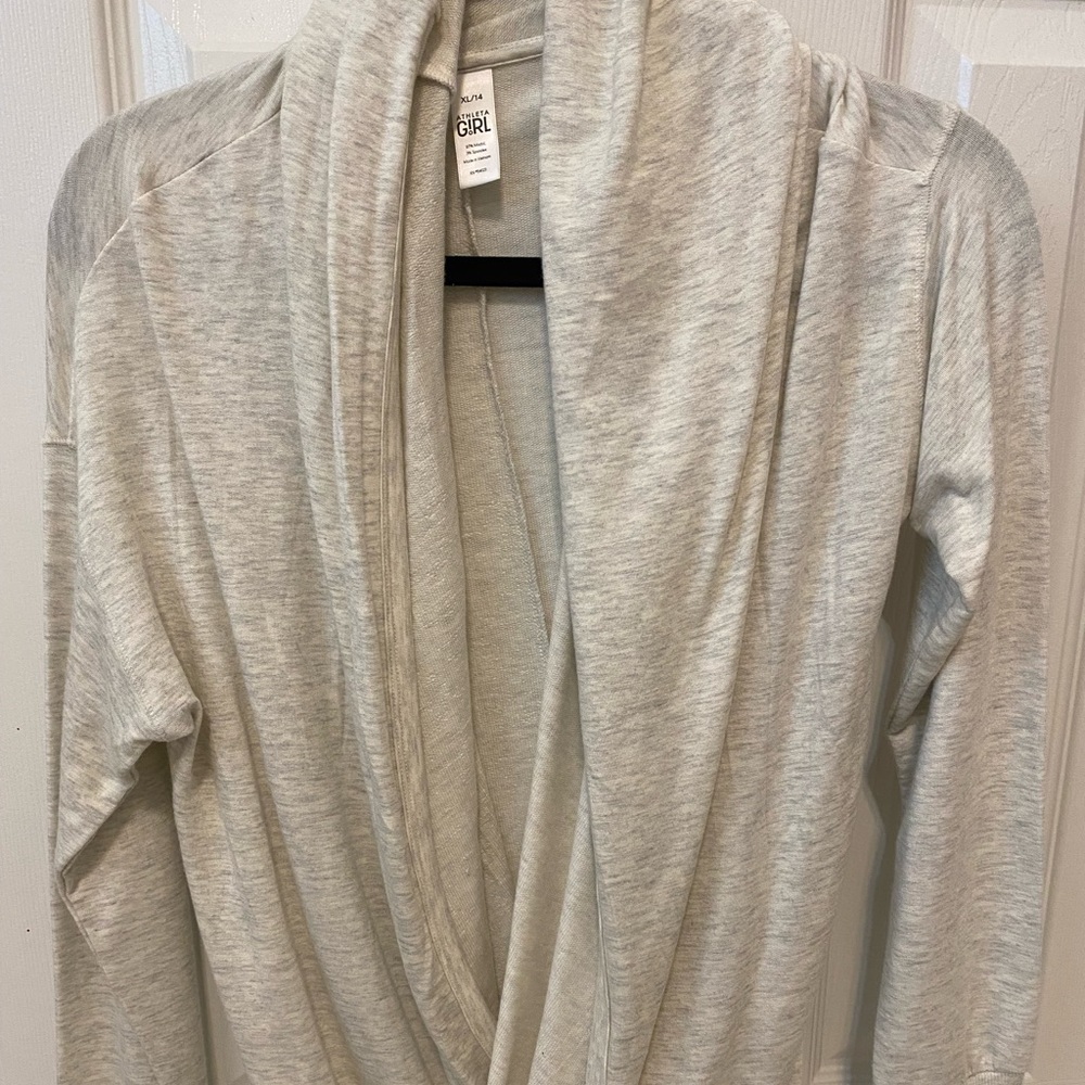 Grey Athleta twist front long sleeve top